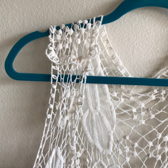 ❌SOLD❌ Gorgeous Floral Crochet Open Shrug Duster - Picture 7 of 8